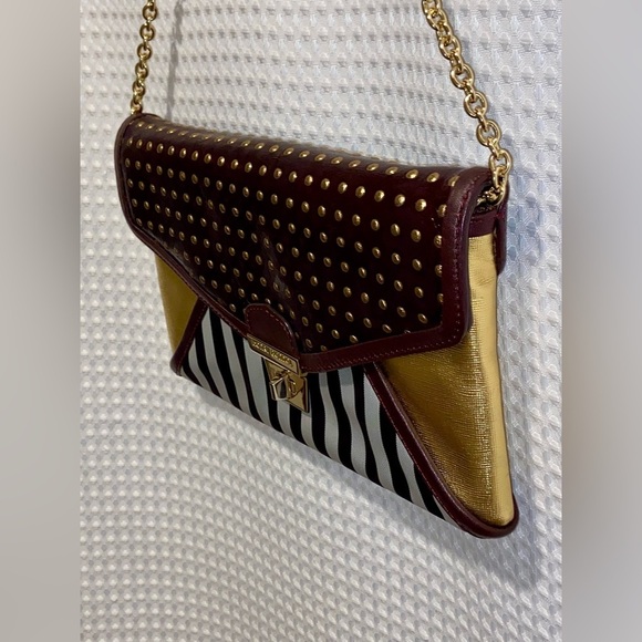 Women’s HENRI BENDEL brown and gold shoulder bag/clutch with gold hardware - Picture 6 of 17